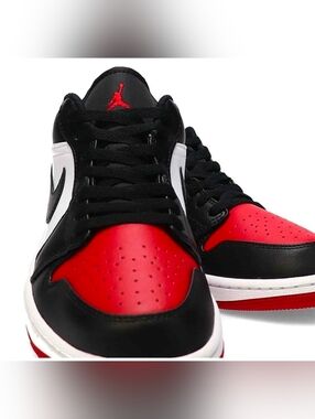 Nike Air Jordan 1 Low Bred Toe Black/Red 553558-612 Men's Size: 8